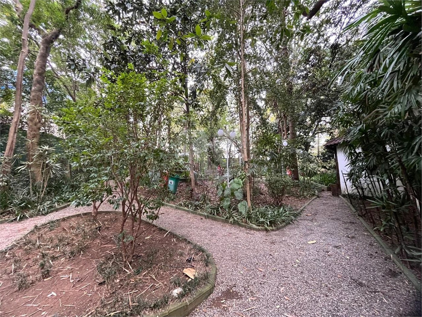 Apartamento á venda com 200m² - Bosque da Saúde