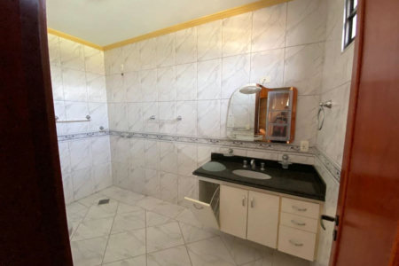 Casa no Jardim Hikare