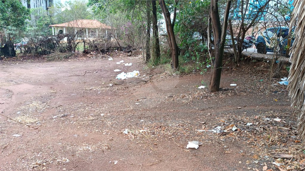 Terreno de 4600 m²
