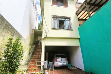 Sobrado à venda com 4 quartos, sendo 2 suítes, em Vila Morse, São Paulo, SP