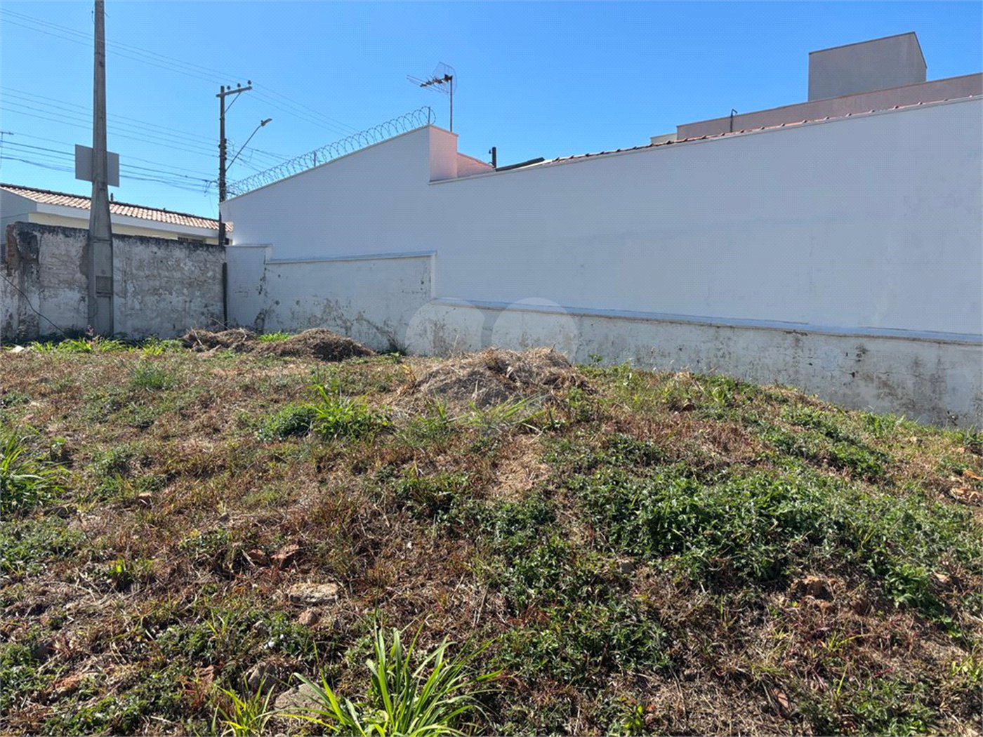 Terreno residencial/comercial na vila nery