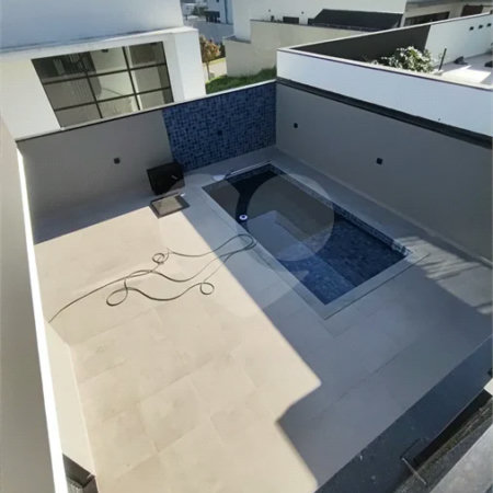 Casa com 3 suítes, piscina e área gourmet em terreno de 360m²