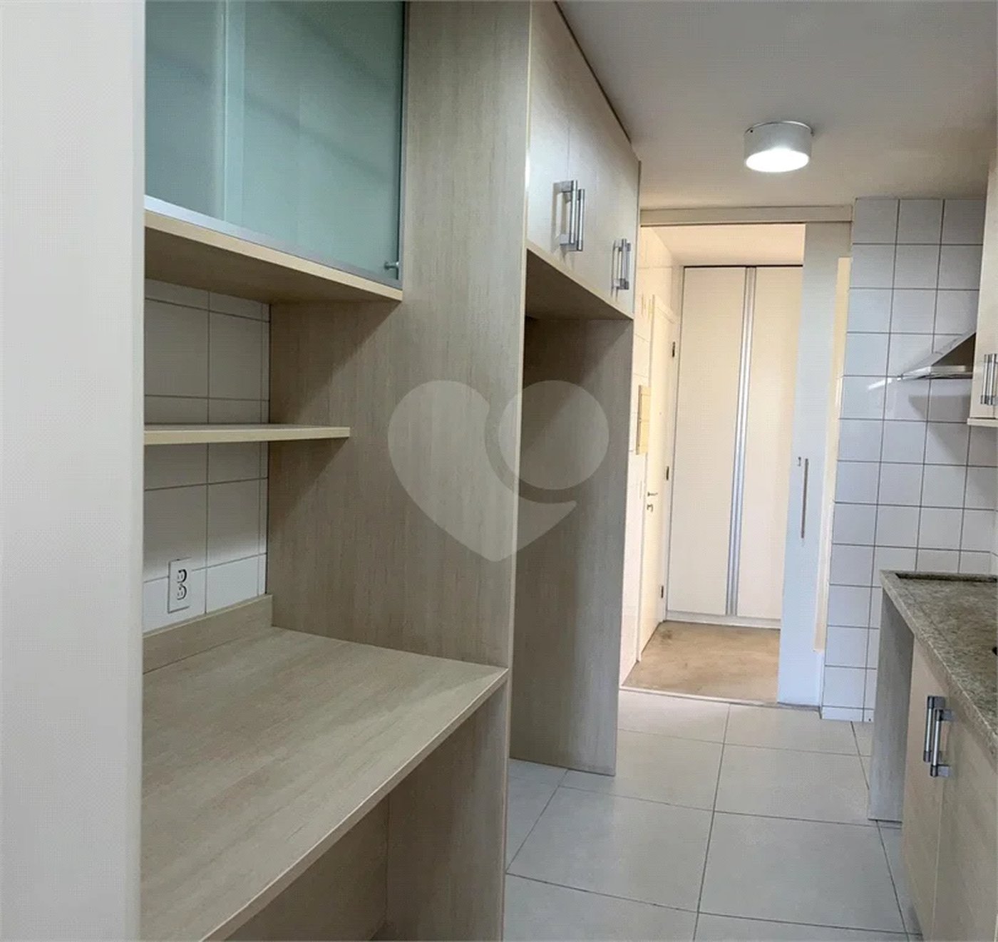 Apartamento à venda com 3 quartos, sendo 2 suítes, em Panamby, São Paulo, SP