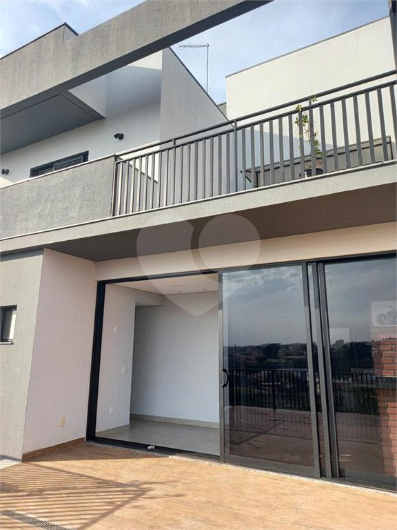 Sobrado à venda com 5 quartos, sendo 3 suítes, em Residencial Jatobás, Louveira, SP