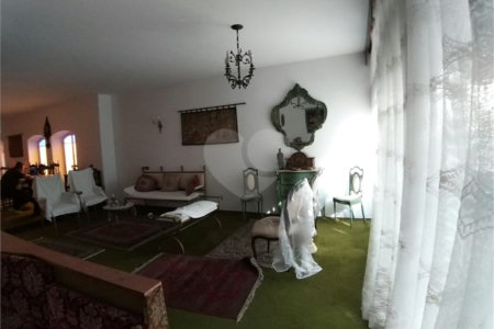 COMERCIAL AO LADO DE CONGONHAS - OPORTUNIDADE