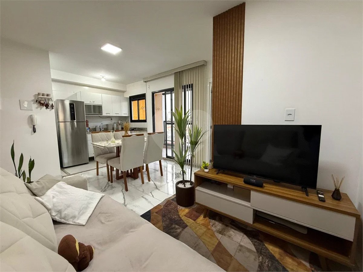 Apartamento à Venda na Vila Maria | 2 Dormitórios | Sacada Grill | Vista Livre | Vaga Coberta + Depósito