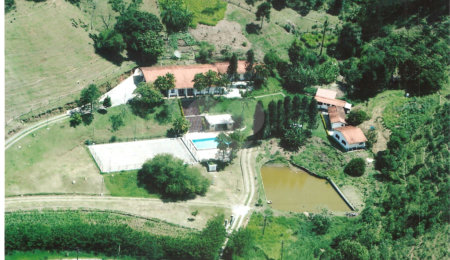 Chácara à venda com 9 quartos no Centro, Piracaia, SP
