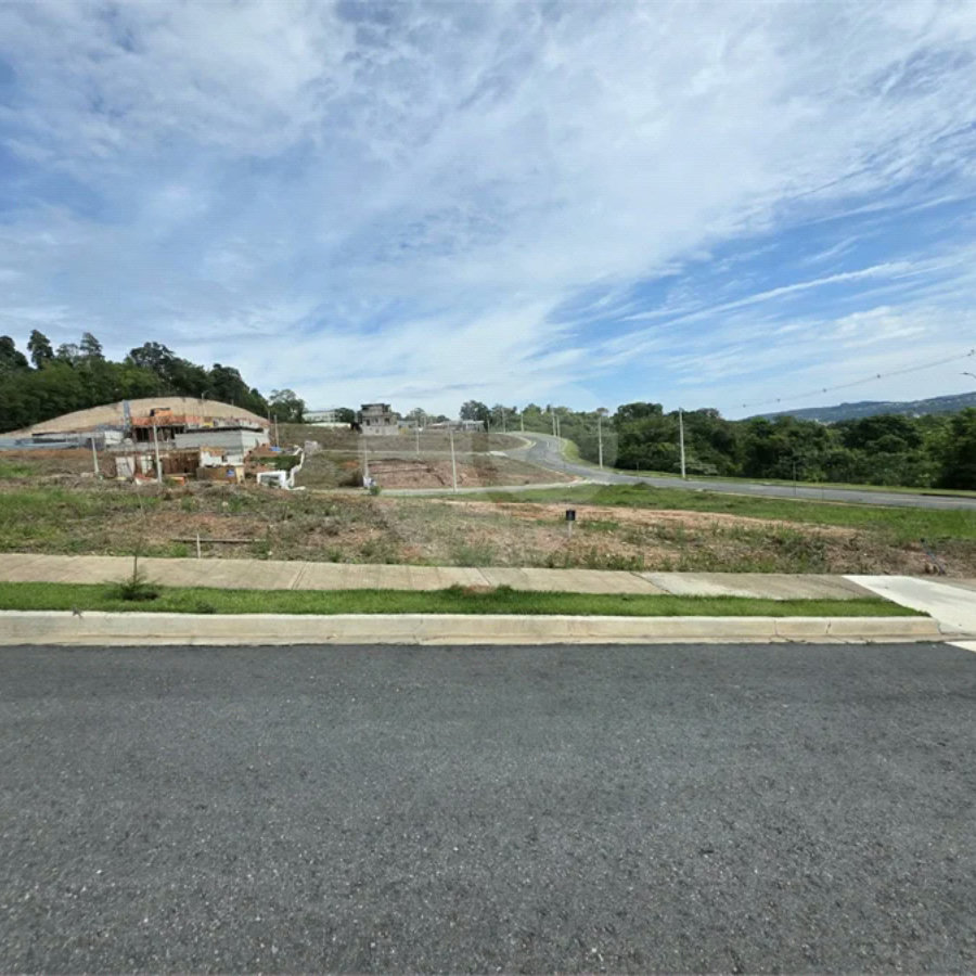 Terreno / Lote a Venda no Condomínio Residencial San Lucca em Vinhedo/SP