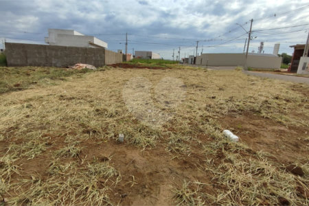 Terreno à Venda em São Carlos, no bairro Jardim Embaré