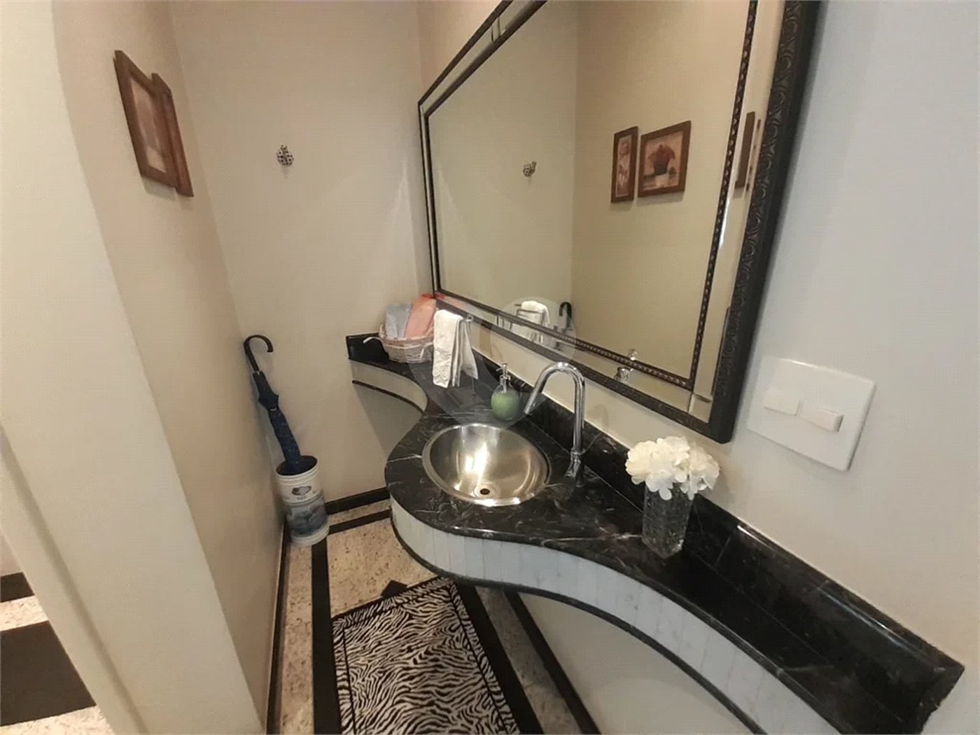Ótima casa disponível para venda em Piracicaba, no Condomínio Residencial Village Des Lions no bairro Pompéia