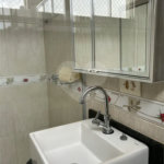 Apartamento amplo com 02 dormitórios, 01 suíte