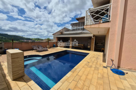 Casa à venda com 3 quartos, sendo 2 suítes, em Jardim Real, Bom Jesus dos Perdões, SP