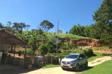 Área de terra de 156 mil m2 à venda em São Roque, zona mista (residencial/industrial)