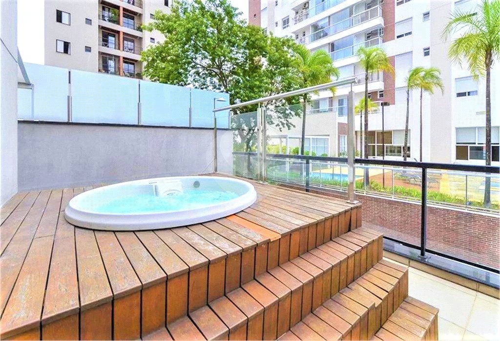Apartamento de 1 quarto - Vila Mariana - Varanda, - 1 vaga - Lazer e serviços no condomínio.