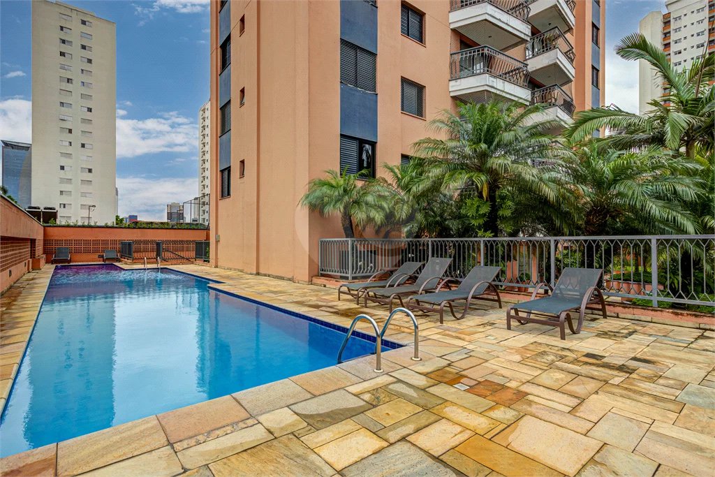 Apartamento para alugar com 3 quartos, sendo 1 suíte, em Chácara Santo Antônio, São Paulo, SP