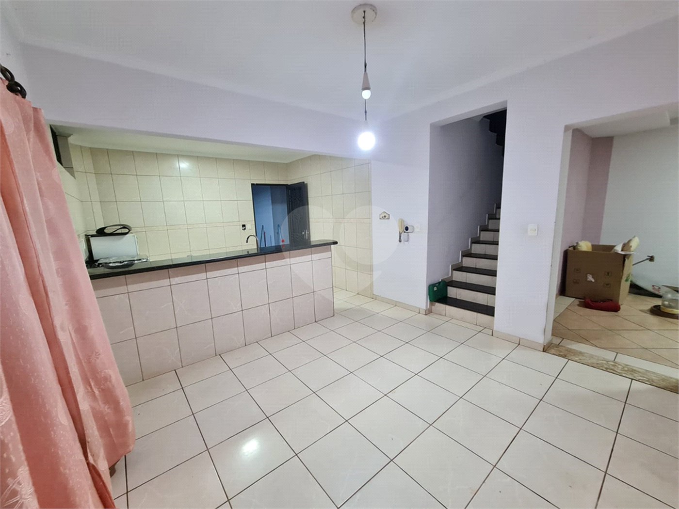 Casa sobrado para venda no Jardim das Torres