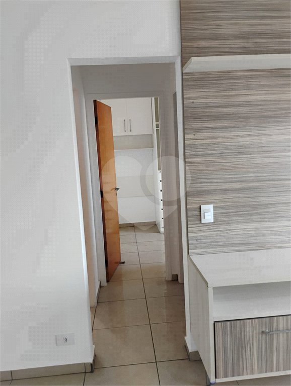 Vende-se apartamento na Vila Mascote