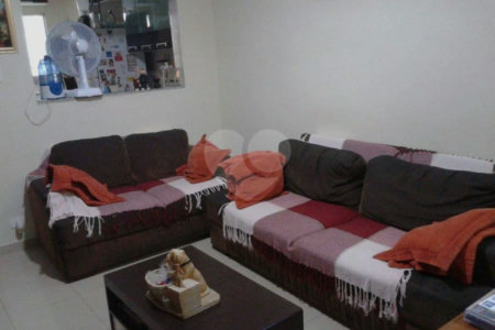Ótimo apartamento no Bom Retiro, pertinho de tudo e de todo comércio do Centro.