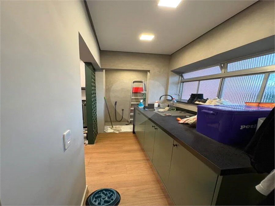 Apartamento Recém reformado e mobiliado a venda em Vila Mariana