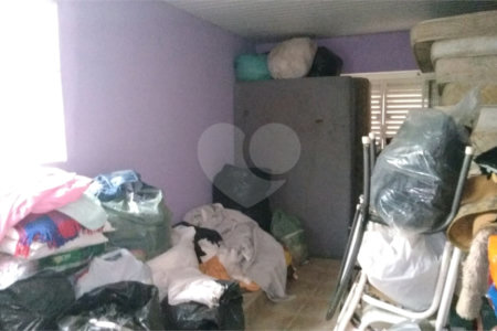 Casa térrea para venda.
