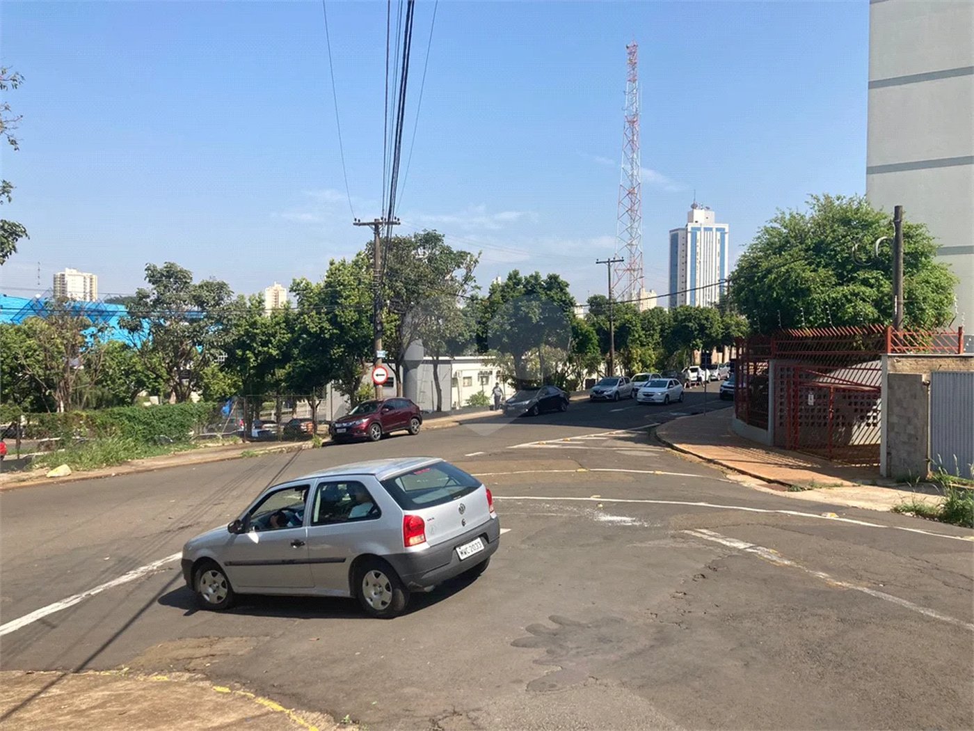 Terreno Comercial e Residencial à venda em Piracicaba/SP.