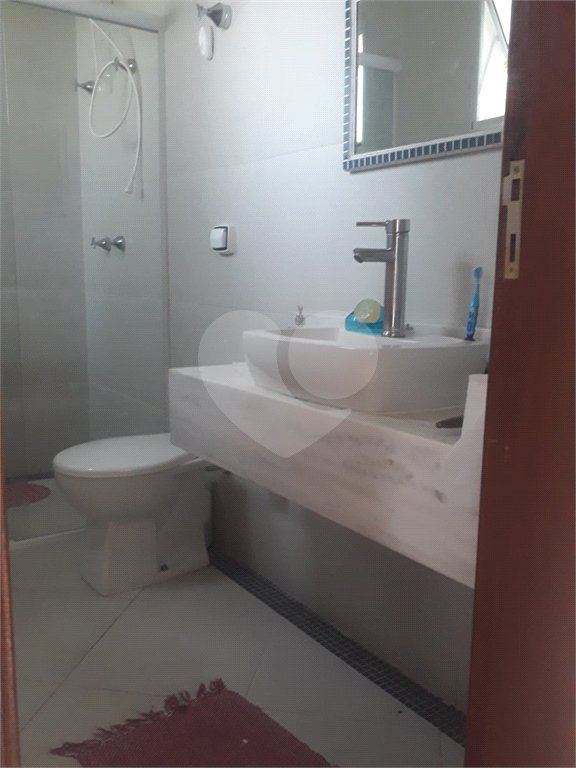 Sobrado à Venda no Condomínio Picollo Villagio com mobilha