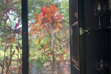 Chácara no Condomínio Vale das Laranjeiras em Indaiatuba SP - Venda - R$ 3,600.000,00 - Locaçao - R$ 30.000,00 mais encargos - Linda, espaçosa, aconchegante, acabamento de alto padrão em rua tranquila e arborizada, em um dos Condomínios mais valorizados de Indaiatuba. Com fácil acesso as principa