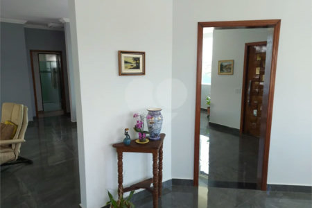 Casa de Alto Padrão no Residencial dos Lagos em Itupeva SP