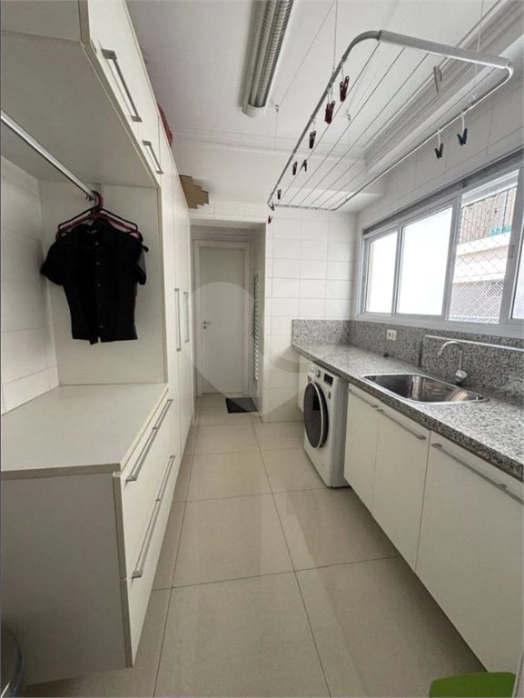 APARTAMENTO NA MOOCA LUXO - PORTEIRA FECHADA - 3 QUARTOS - 4 VAGAS ACEITA PERMUTA