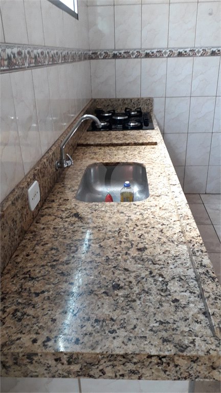 Sobrado à venda com 3 quartos em Jardim Bicão, São Carlos, SP