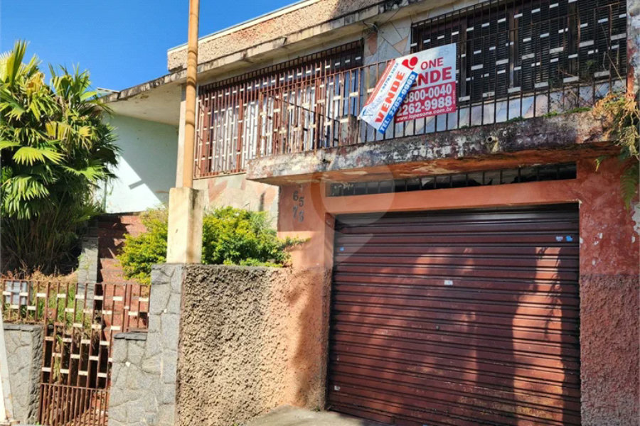 CASA TERREA ANTIGA - COM 330 MTS.2 DE TERRENO