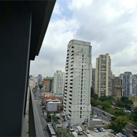 Studio na 24m² Vila Mariana