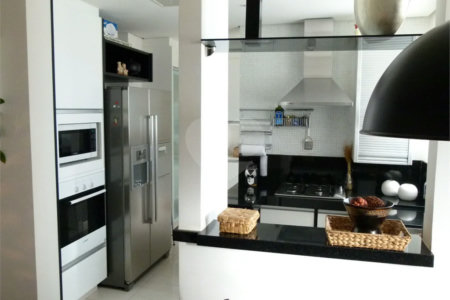 Cobertura Duplex com 126,metros quadrados próximo ao Shopping Pátio Paulista.