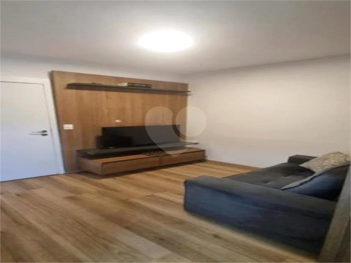 Studio Mobiliado no Alto do Ipiranga – Andar Alto e Vaga para Moto