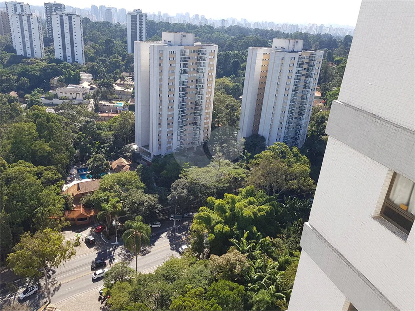 Apartamento locação Alto da Boa Vista próximo Jardim Marajoara.