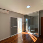 Casa com alto padrão de acabamento para venda no Condomínio Montreal.
