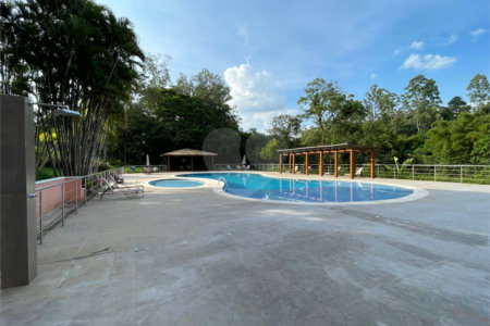 Terreno a venda no Condomínio Residencial Santa Isabel