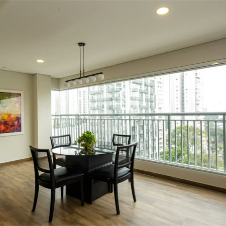Apartamento para alugar com 3 suítes em Santo Amaro, São Paulo, SP