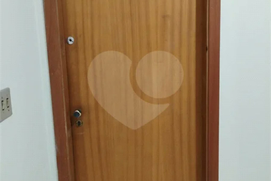 Excelente sala comercial na Zona Sul