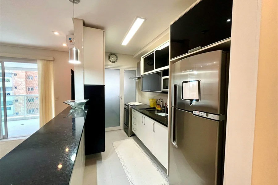 Apartamento à venda com 3 quartos, sendo 1 suíte,  em Riviera de São Lourenço, Bertioga, SP