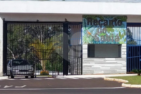 TERRENO À VENDA NO CONDOMÍNIO RECANDO DO SABIÁ.