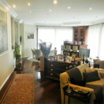Apto na Vila Mariana c/270m2 - 4 Quartos/3 Suítes/5 Vagas de garagem - metrô Santa Cruz