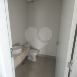 Casa exclusiva em Atibaia de alto padrão com 3 suítes, piscina, espaço gourmet, condomínio fechado, aceita financiamento