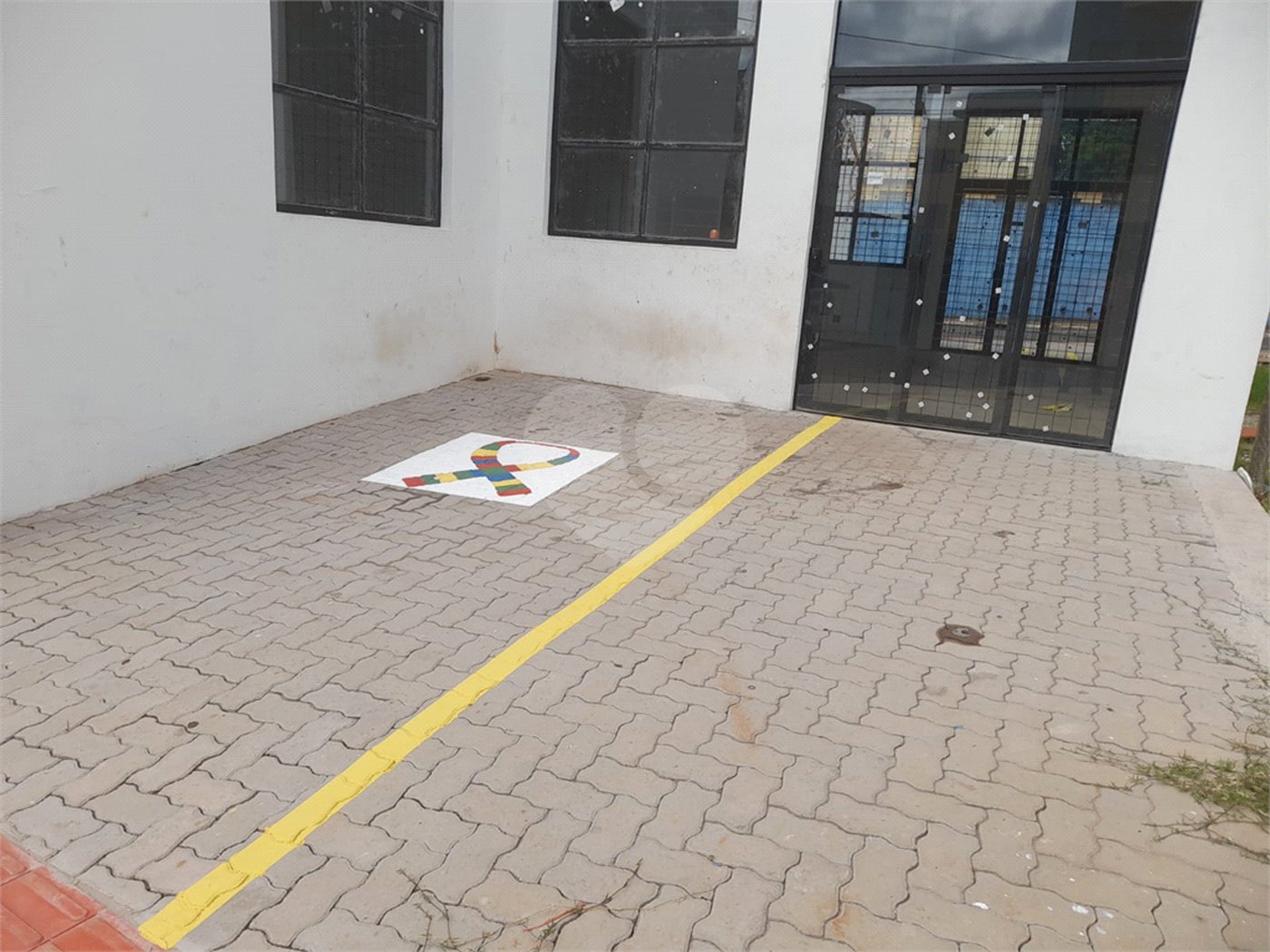 Imóvel Comercial na Rua Miguel Petroni – Localização Estratégica em Frente ao Campus da USP 1