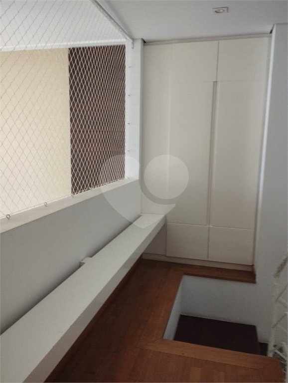 Duplex à venda com 3 suítes em Cerqueira Cesar, São Paulo, SP