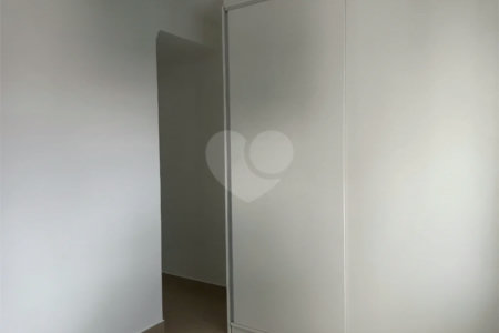 APARTAMENTO PARAÇAÇÃO COM 3 DORMITÓRIOS E 2 VAGAS DE GARGEM NA VILA ANASTÁCIO