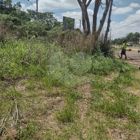 Vende-se área comercial com 220m de frente para a Washington Luiz,