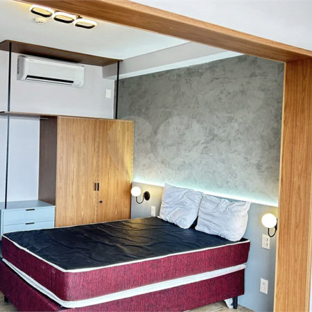 Studio com 28m², mobiliado e com móveis planejados na região do Sacomã em São Paulo - SP.