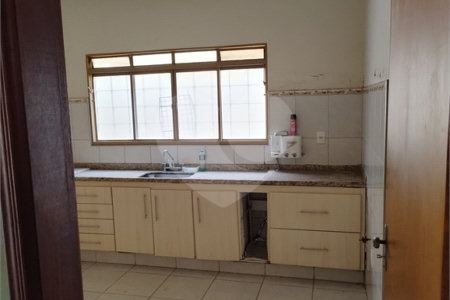 Excelente sobrado para venda no residencial Parati