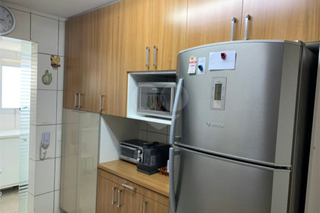 Apartamento à venda na Chácara Santo Antônio, 4 quartos